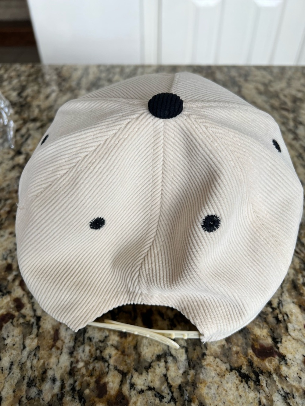 New Cream and Black 'Mommin'' Embroidered Cap - Picture 3 of 7